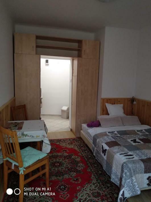 Oazis Apartman Eger Exterior photo
